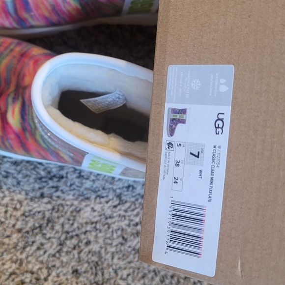 Uggs Pixelate boots - Picture 3 of 5